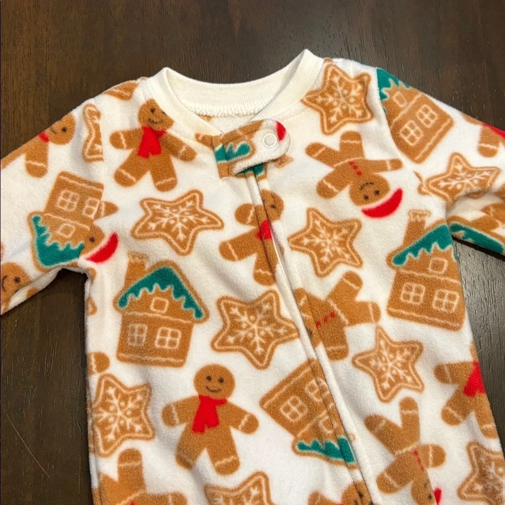 Gingerbread Print Kids fleece footie